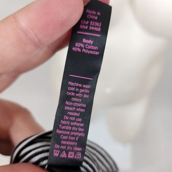 Betsey Johnson Black & White Striped Split Hem Athleisure Yoga Tunic Tank Sz S - Picture 9 of 12